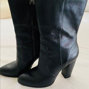 Saks Fifth Ave black boots size 6.5
